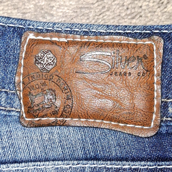 EUC Silver Suki Low Rise Jeans - Picture 12 of 13